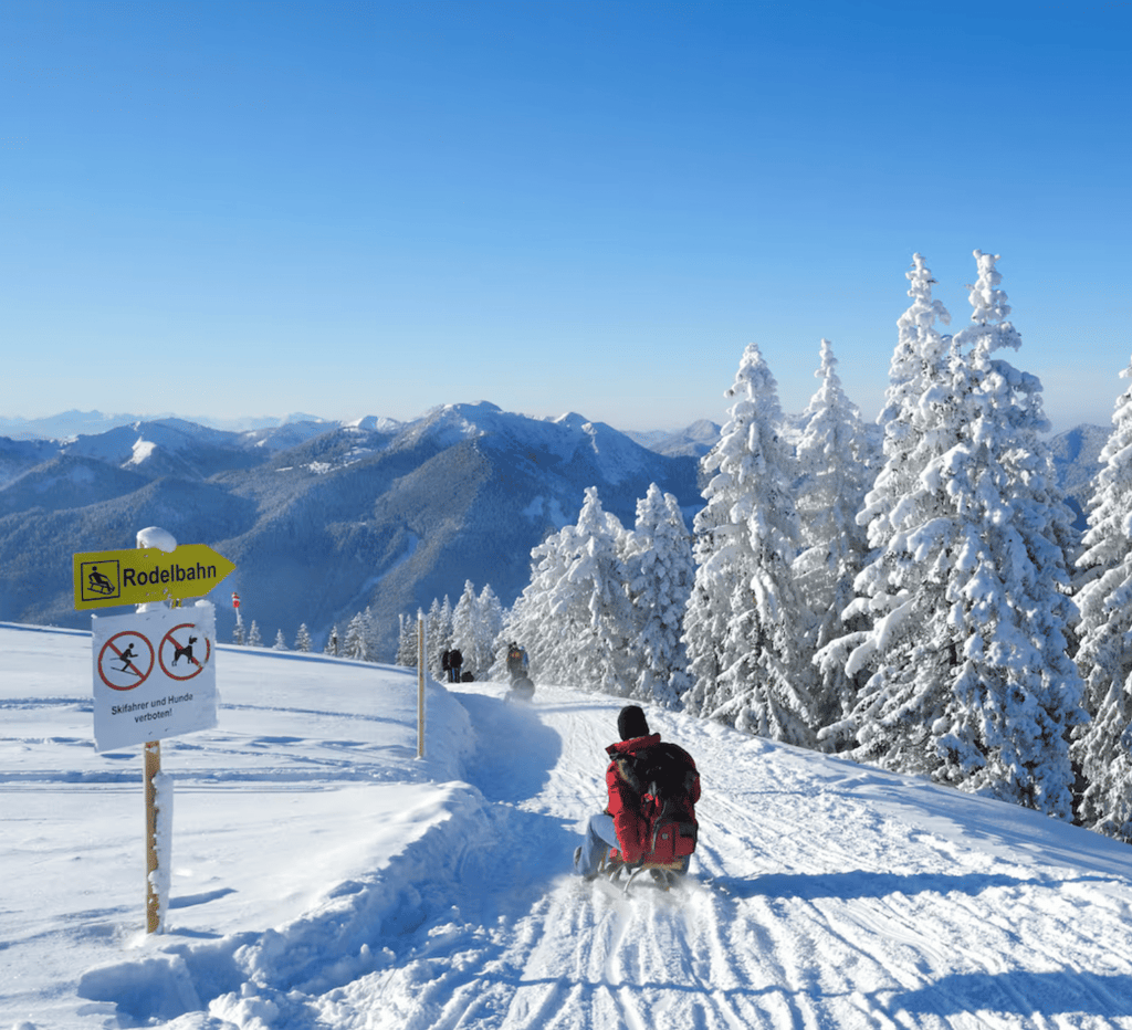 Schlittenfahren München, Rodeln, Rodelhügel, Rodelbahn München: Wallbergbahn in Rottach-Egern