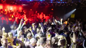 Tanz in den Mai – die besten Partys vorm Feiertag