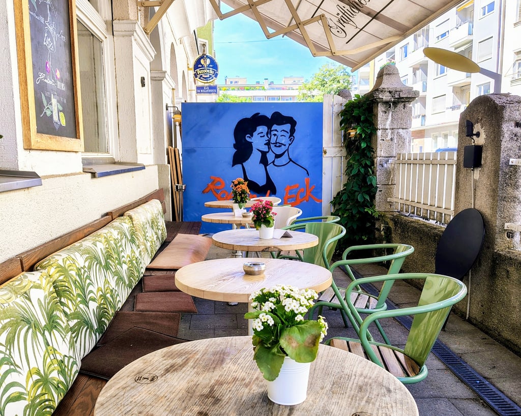 Die hintere Terrasse im Rolands Eck