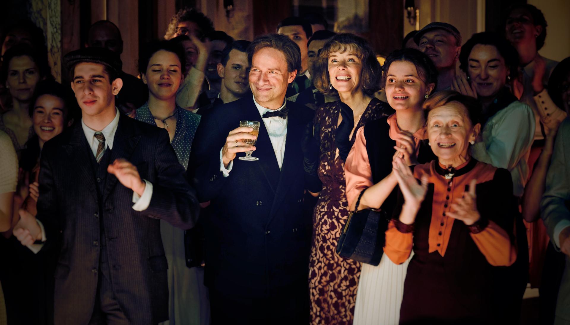 Bilder aus Stella. Ein Leben.