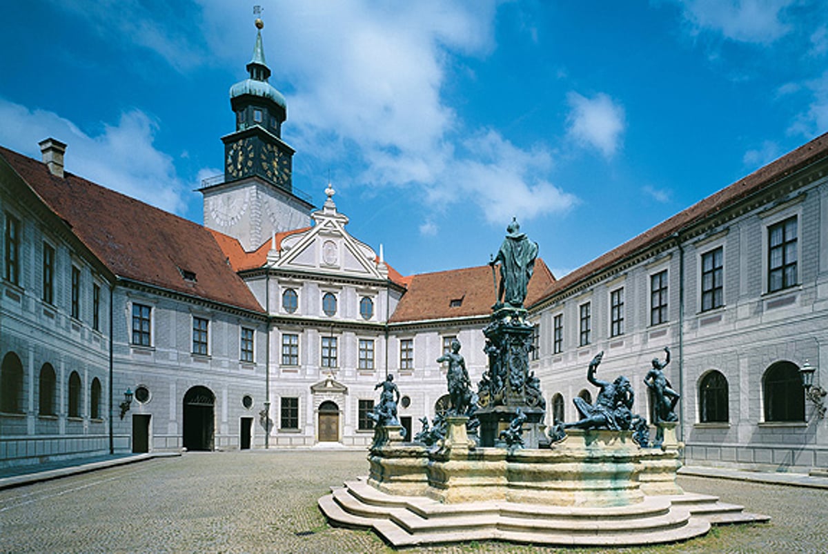 Brunnenhof Residenz