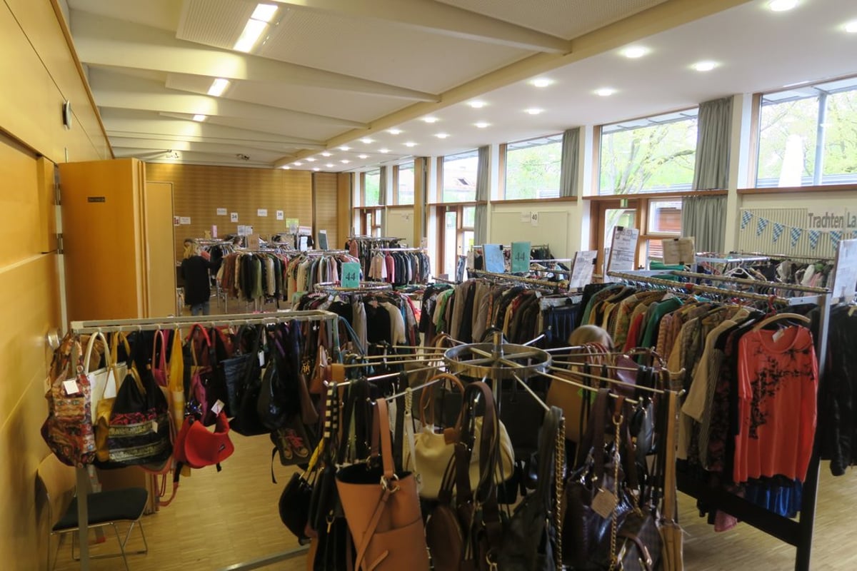 Second-hand-Basar für Erwachsenen- und Teenie-Bekleidung