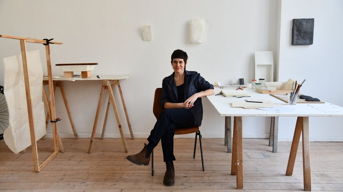 Artist Talk: Miriam Salamander