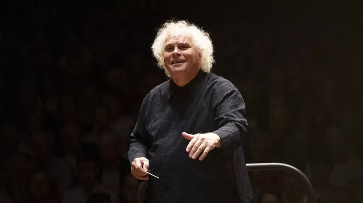 BRSO: Rattle, BR-Chor – Strawinsky