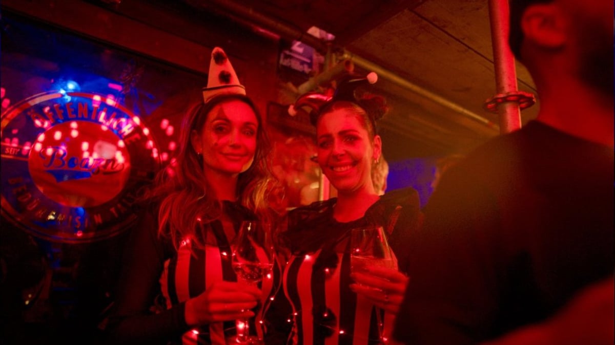 Halloween an der Isar in der Boazn München