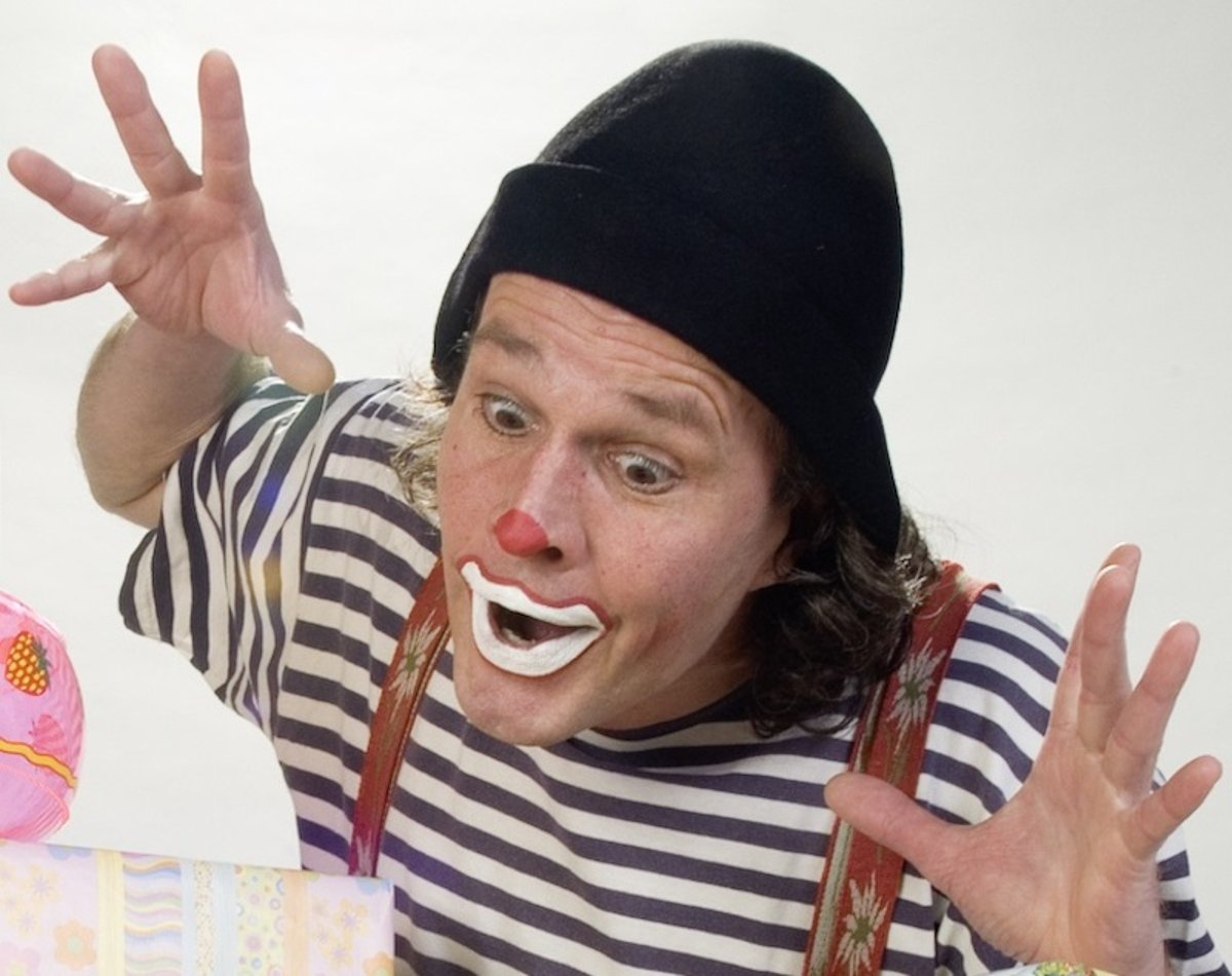 Joaquino Payaso und seine sieben Koffer