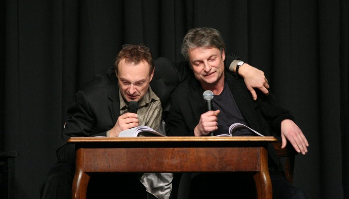 Josef Hader und Alfred Dorfer lesen „Indien“