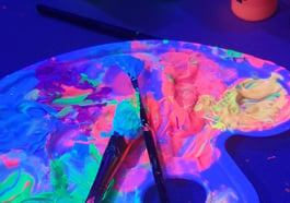 Neon & Paint  – Malen im Schwarzlicht