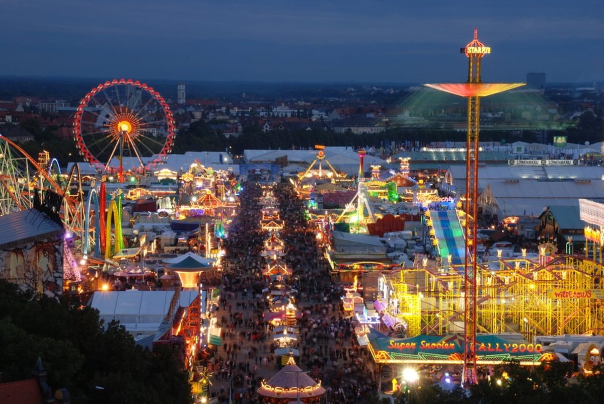 „Alles über das Oktoberfest“ in Russisch