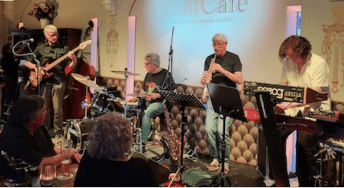Mo’fazz featuring Frank Sattler
