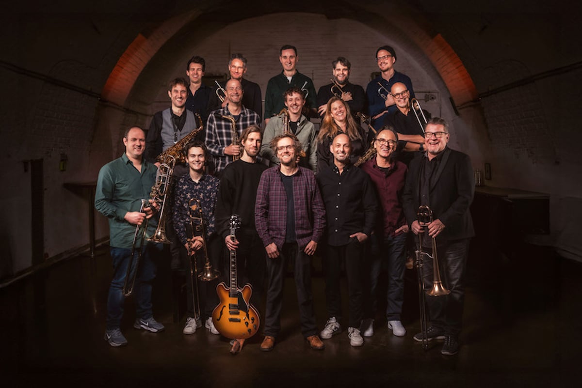 Matthias Bublath: Eight Cylinder Bigband