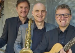 Golden Notes Play The Beatles