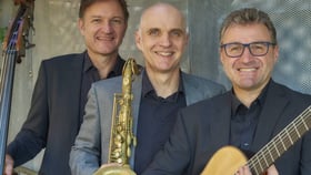Golden Notes Play The Beatles