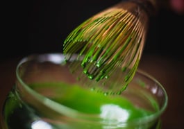 Specialty Matcha Workshop in der UNEARTHED Gallery