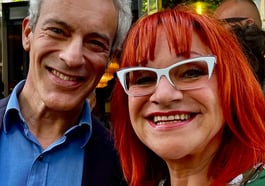 Lou Hoffner & Gedeon Burkhard – Liebe, Lust und Hexenschuss