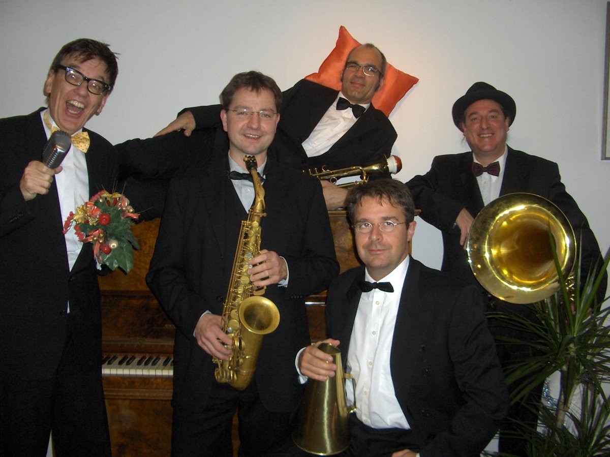 Dr. Reinhard’s Ohrenschmaus – Film- und Radioschlager mit Mini-Bigband