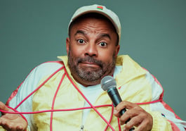 Simon Pearce – Funny Bones