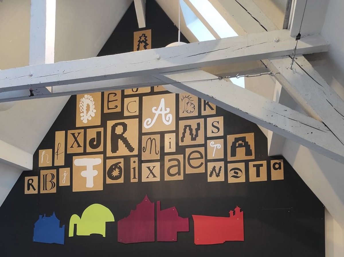 Ein neues Outfit für die Seidlvilla – Grafikworkshop für Kinder