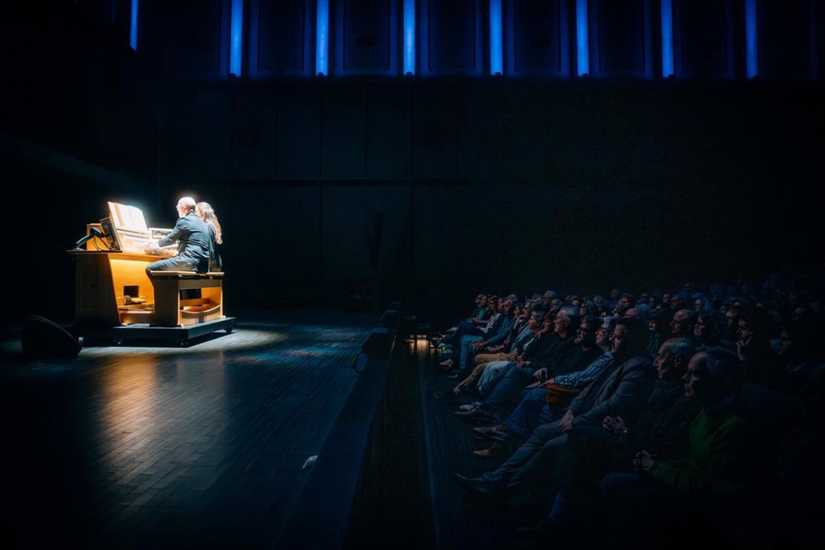 Orgelsound 360° mit Hansjörg Albrecht: Bilder einer Ausstellung