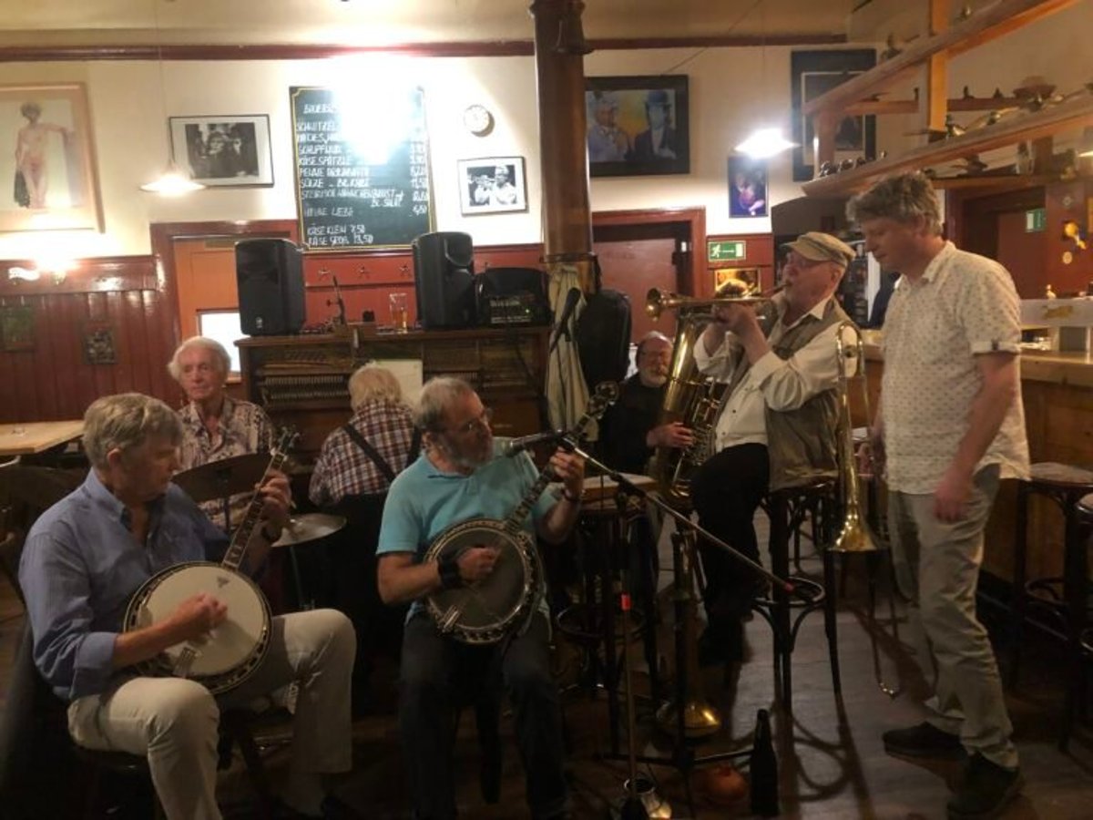 Ten Dollar Jazzband