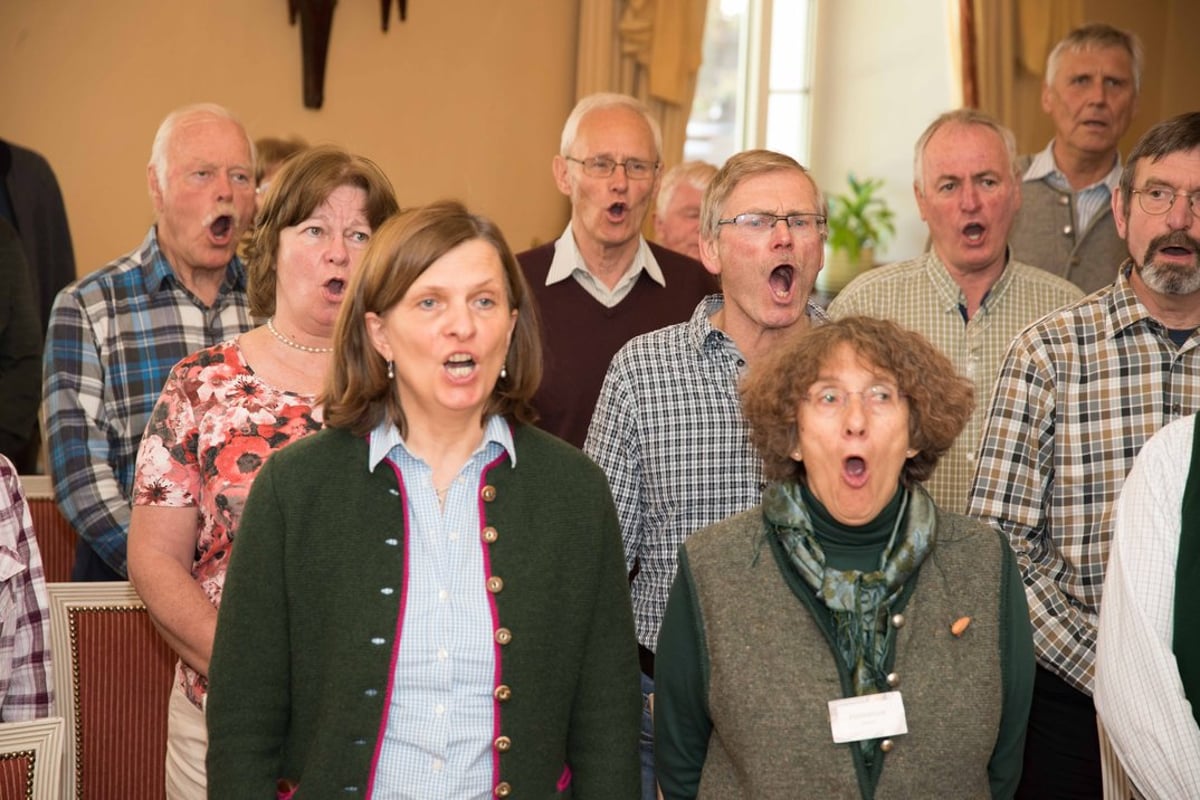 Bairische Singstunde „Neuli beim Oktoberfest …“