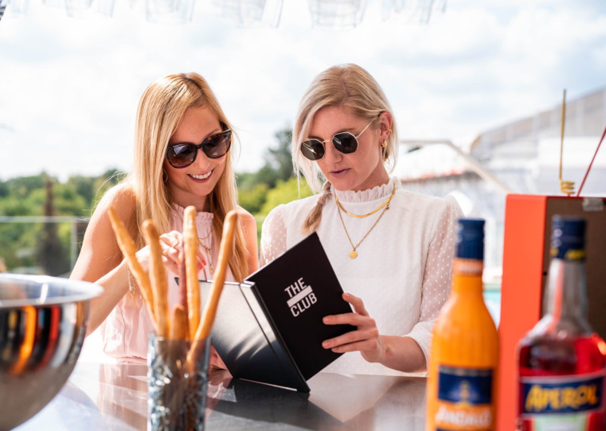 GREFIS HOTEL – THE CLUB