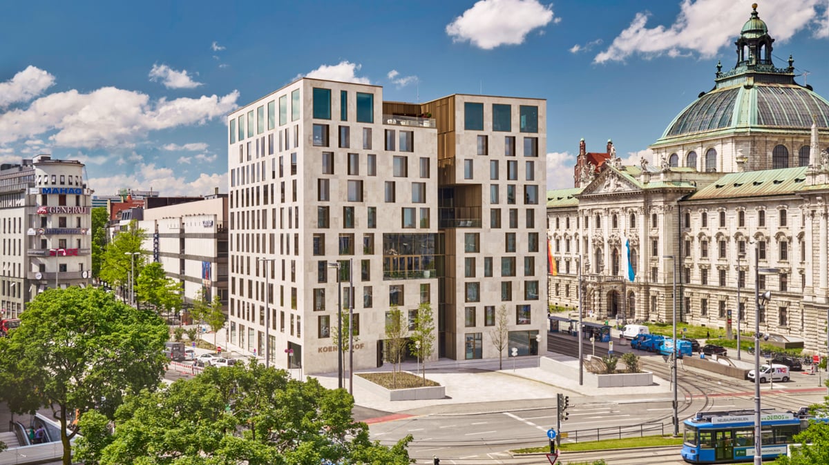 Der neue Koenigshof von außen