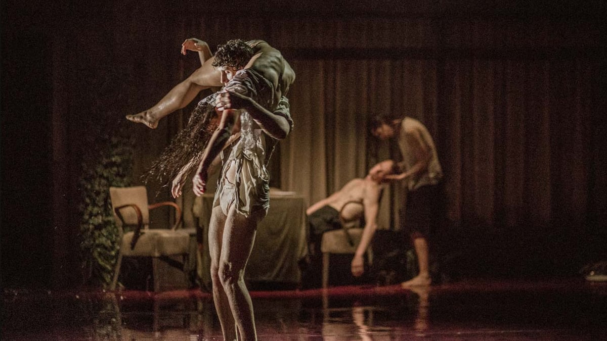 Peeping Tom „Triptych“ am 17. April im Nationaltheater