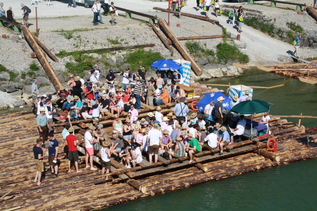 Floßfahrt Isar / Floßfahrt München