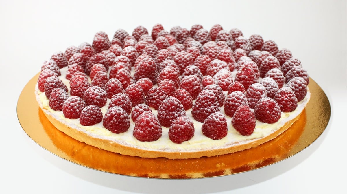 Himbeer-Tarte aus der Patisserie
