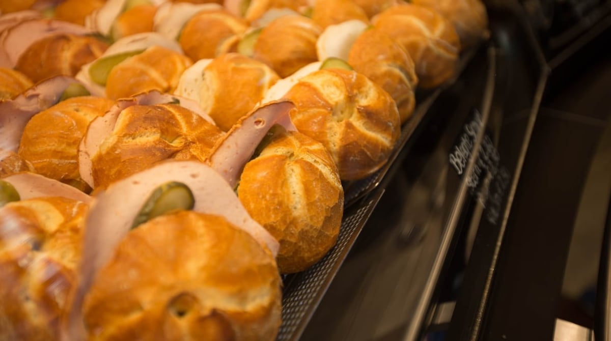 Belegte Brötchen in der Auslage