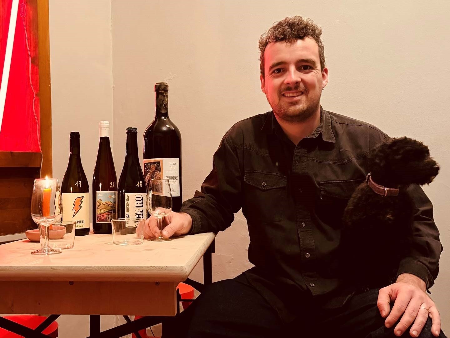 Natural Wine-Liebhaber Max Crichton importiert von kleinen, individuellen Weingütern