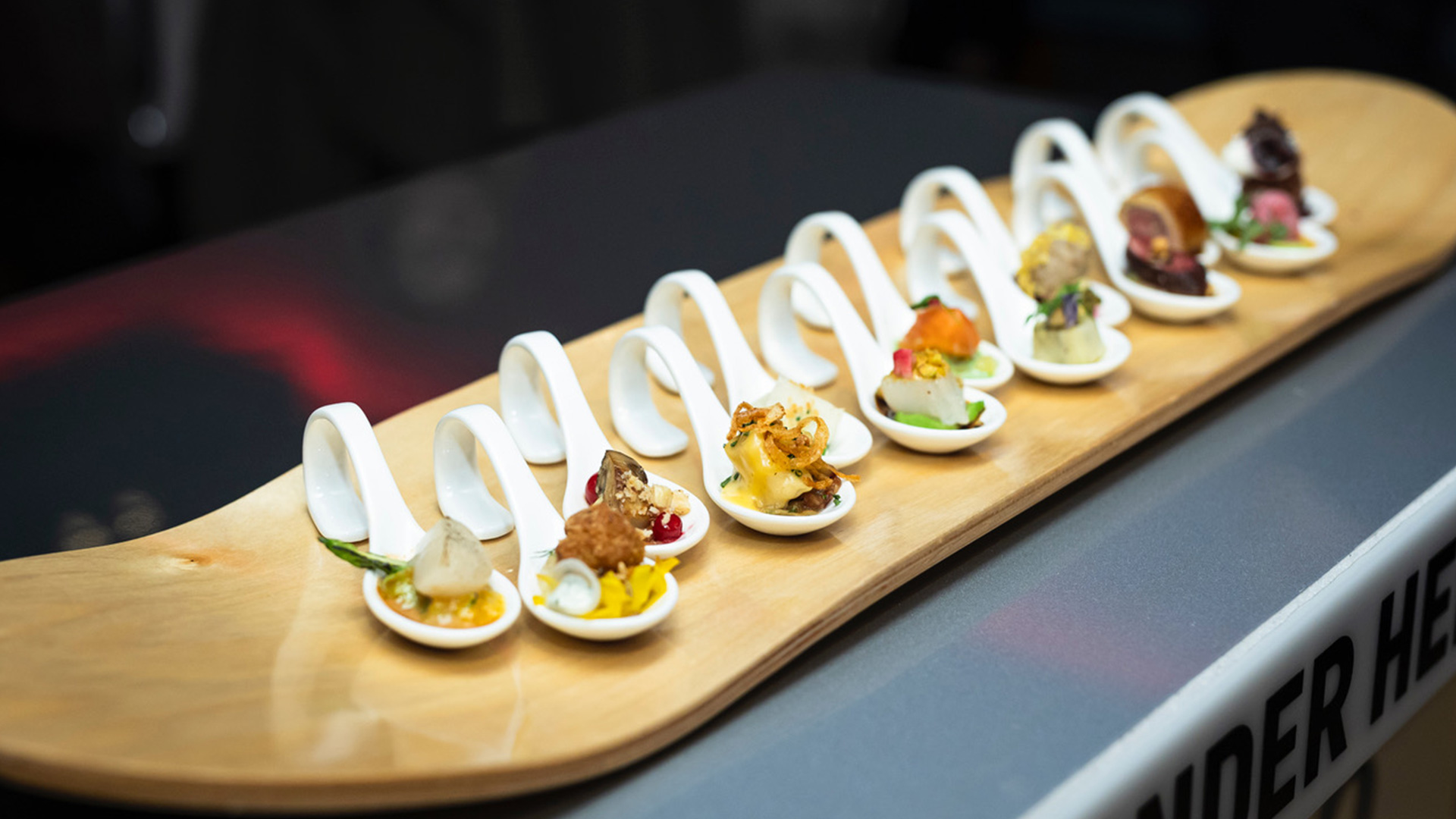 Die „The Taste“-Löffelparade als Pop-Up im Restaurant Blauer Bock
