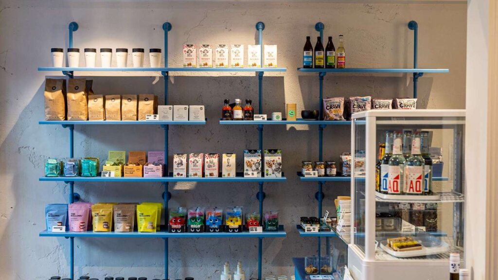 Das Neosociety Munich: Nachhaltige Produkte und Matcha Latte in der Herzogstraße 