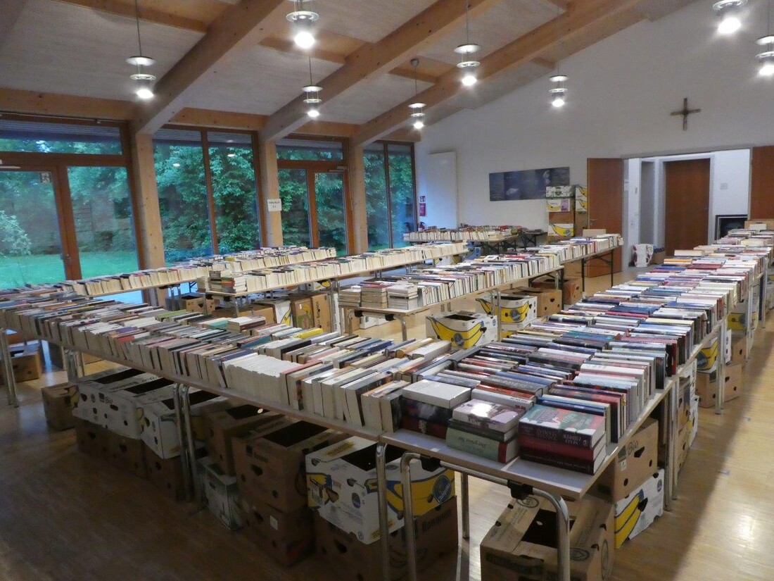 Bücherflohmarkt Romane, Kinder- und Jugendbücher, DVDs, CDs