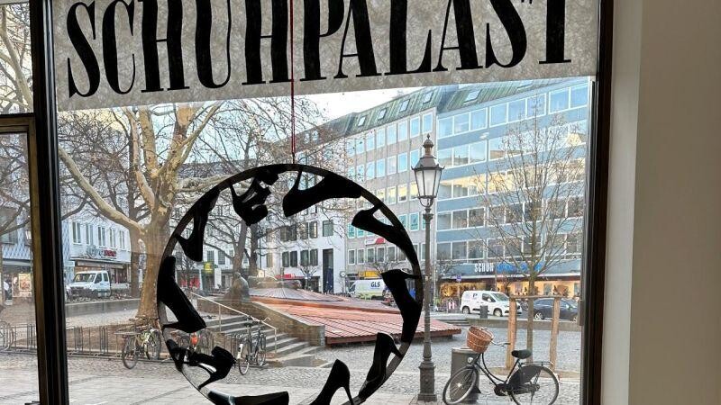 Schuhpalast: Two Colours