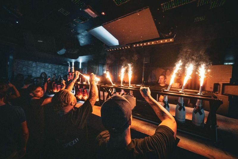 41 YEARS P1: HOUSE LEGENDS NIGHT