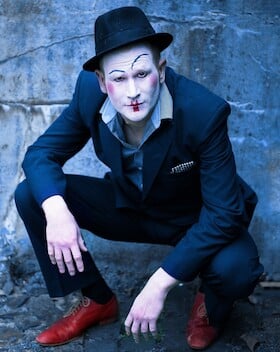 Mr. Leu Waits