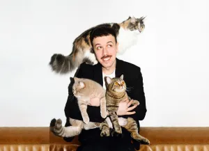 Fred Costea am 7.11. im Theater Leo17