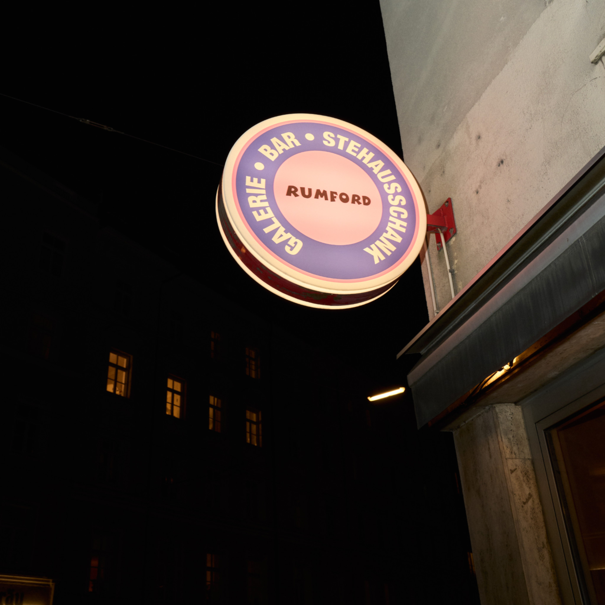 graf rumford bar & galerie