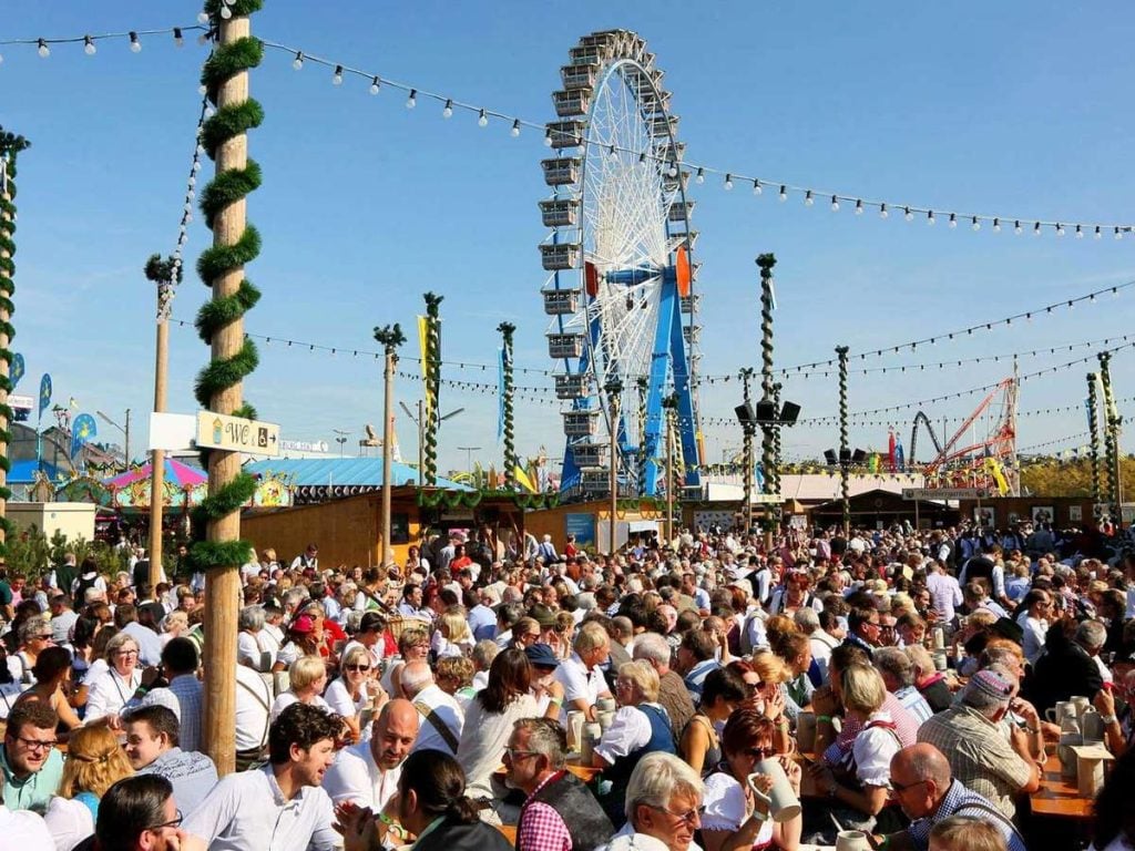 Oide Wiesn Biergarten - IN München - Das Stadtmagazin Oide Wiesn Biergarten
