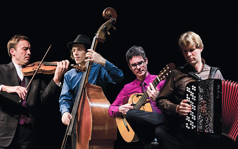 17. Sommernacht in der Burg Grünwald – Gitanes Blondes