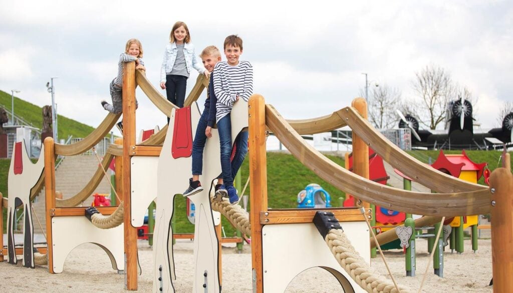 Flughafen_Besucherpark_Spielplatz - IN München - Das Stadtmagazin Besucherpark Flughafen München