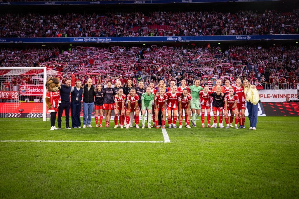 Team_FCBayernFrauen-BayerLeverkusen-FBL_250906_AB_B1_0609 - IN München - Das Stadtmagazin