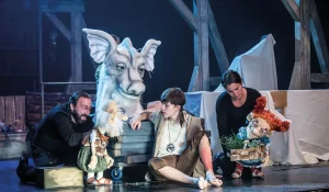 Die unendliche Geschichte am 20. September, 14 Uhr, im Deutschen Theater