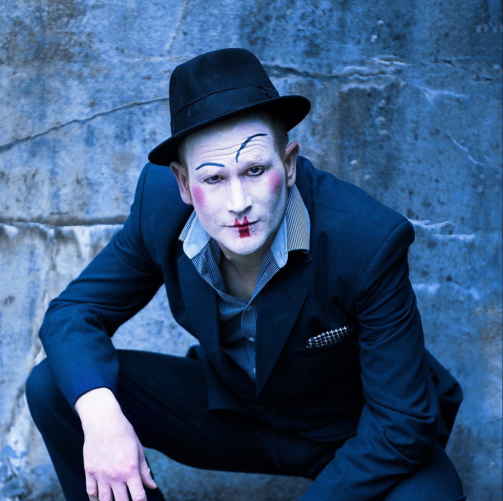 Mr. Leu Waits