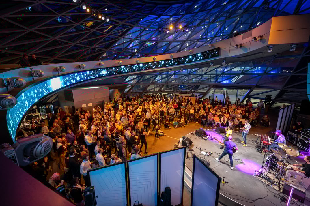 15. Benefizkonzert in der BMW Welt