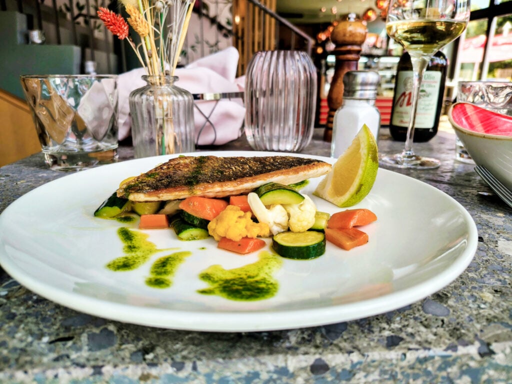 Doradenfilet mit Gemüse