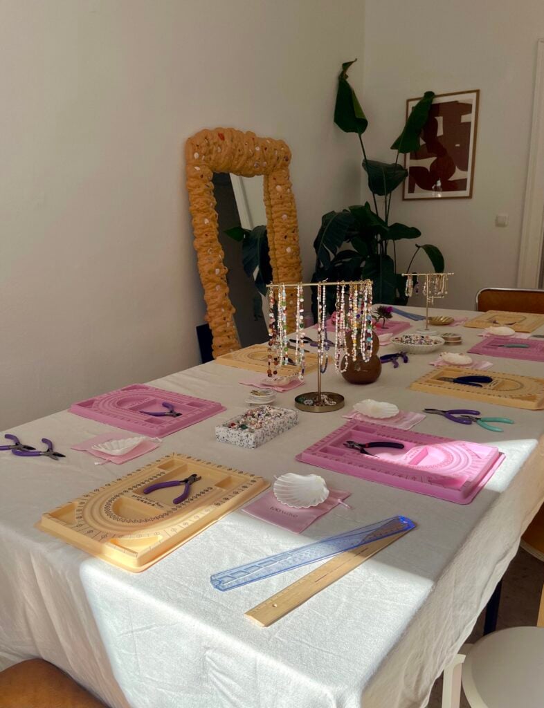 tela_wave_Schmuck_Workshop_Muenchen_Haidhausen_Perlen_IMG_4372 - IN München - Das Stadtmagazin Individuelle Schmuckstücke bei tela wãve in Ramersdorf erschaffen