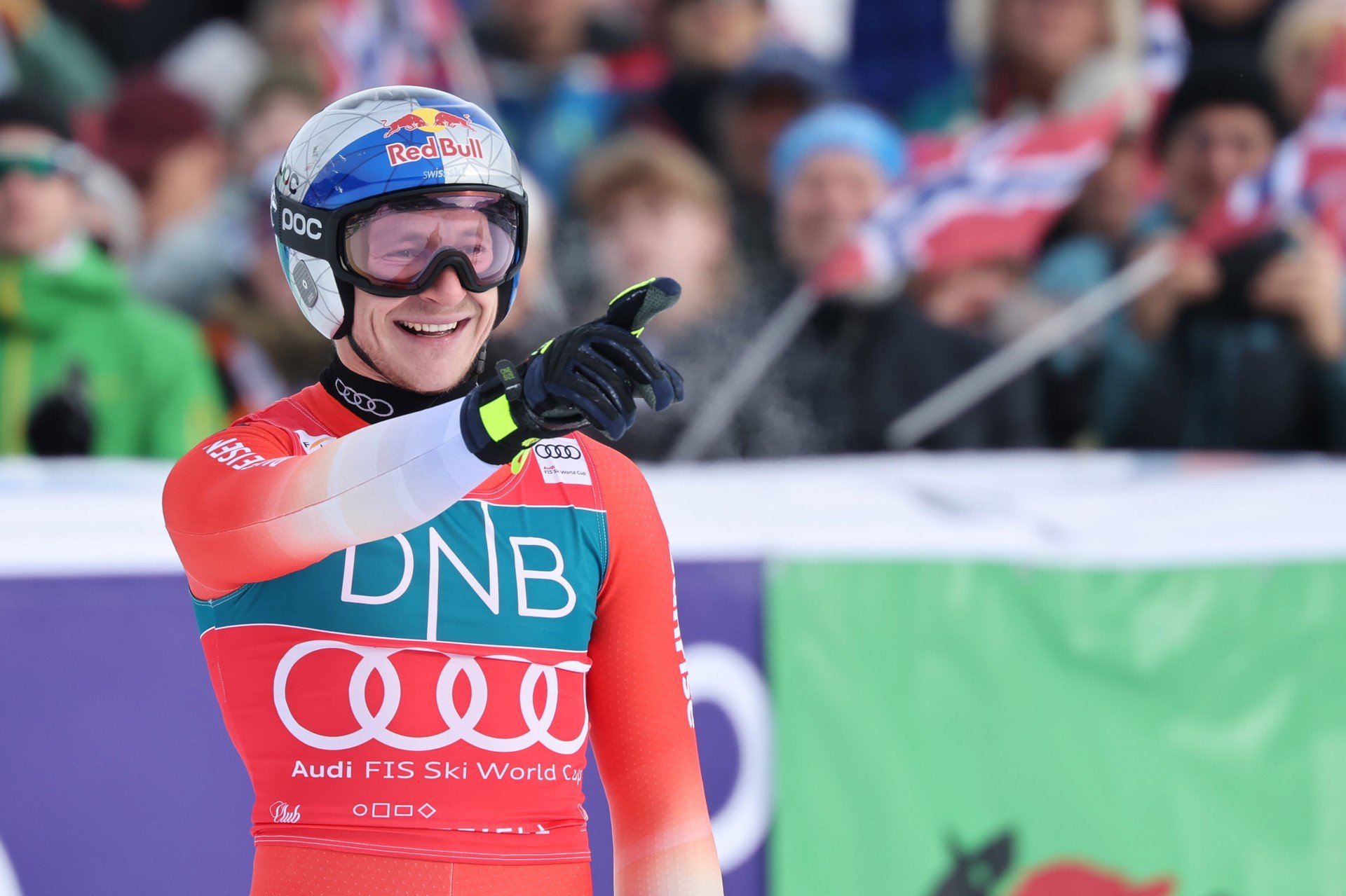 1cc82ee-p-309154-print6.jpg - IN München - Das Stadtmagazin Bilder aus Downhill Skiers - Ain't No Mountain Steep Enough